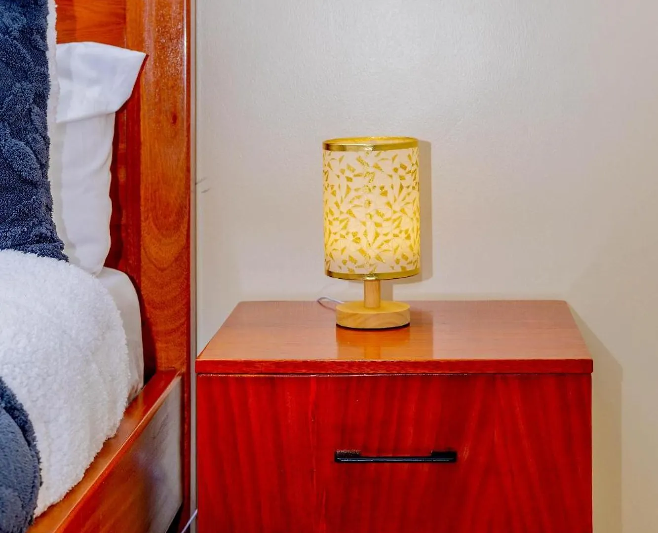 Barksdale Cheap Homes In Kisasi With Ac, Wi-Fi & Netflix Kampala